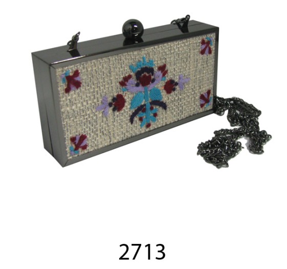 2713