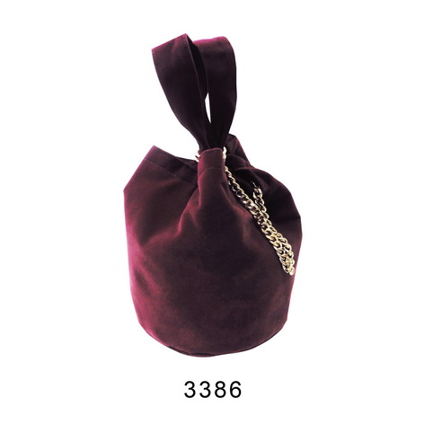 3386